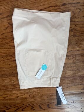 NWT Stitchfix Casual Shorts with Back Pocket 14W Length-17 1/2 Length /6”inseam